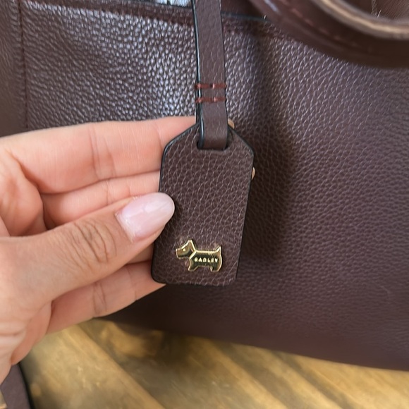 RADLEY LONDON Small Downtown Croc Embossed Tote Bag - Picture 5 of 11